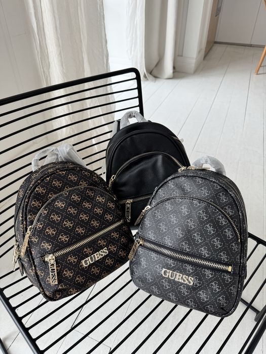 Рюкзак guess manhattan чорний