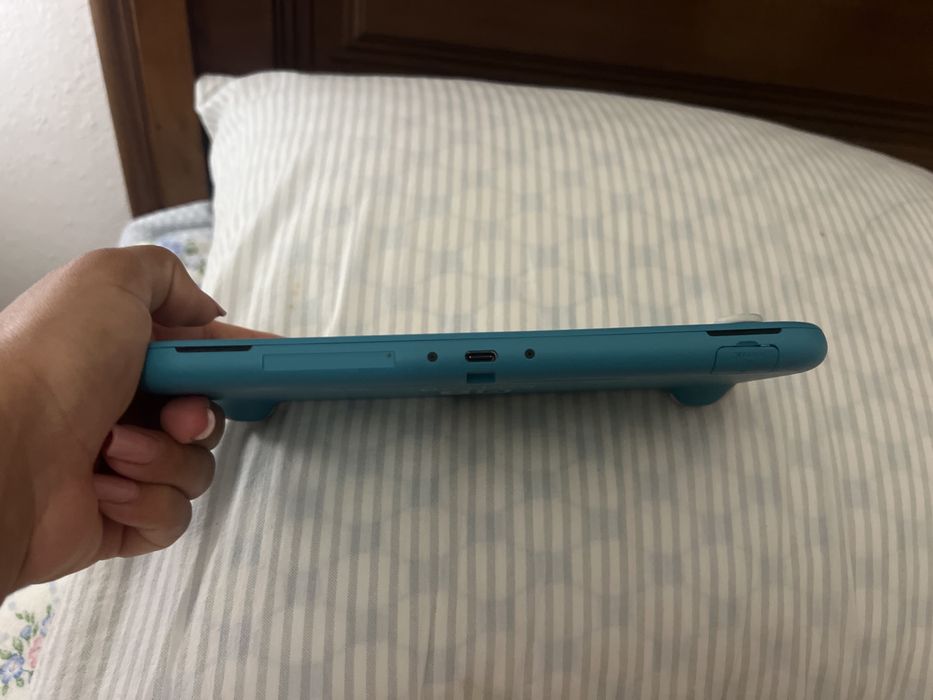 NITENDO SWITCH , desbloqueado e com cartao de   256GB