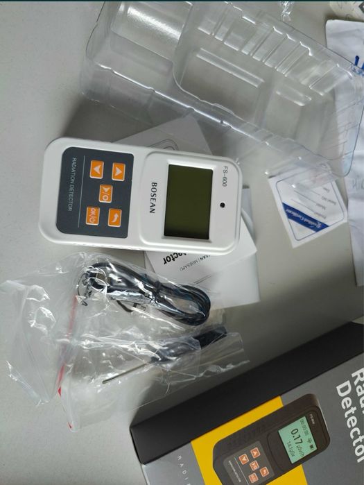 дозиметр \ счетчик гейгера Bosean