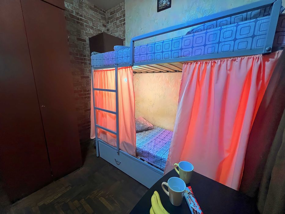 Хостел на Лівобережній, перший поверх, усі зручності!