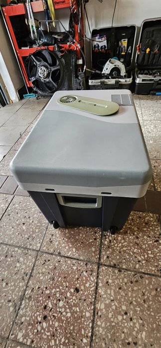 Lodowka turystyczna mobicool w40 na kółkach