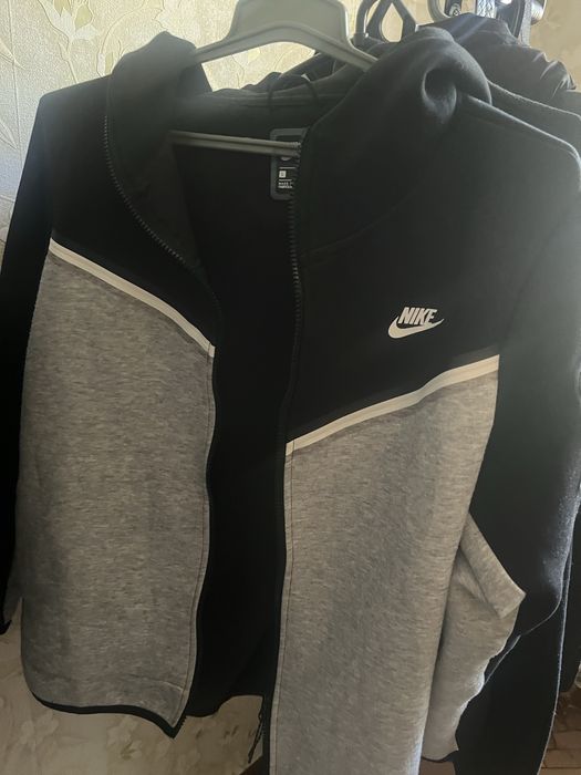 nike tech flecce