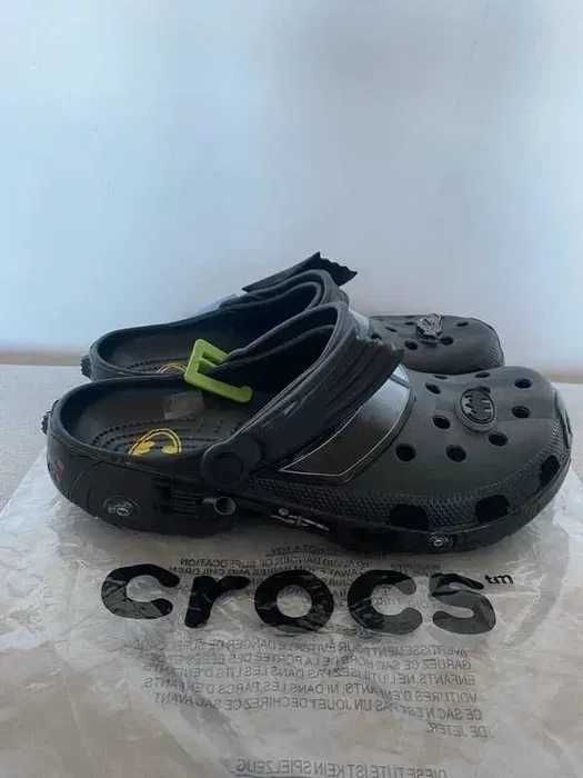 Crocs Batman Batmobile