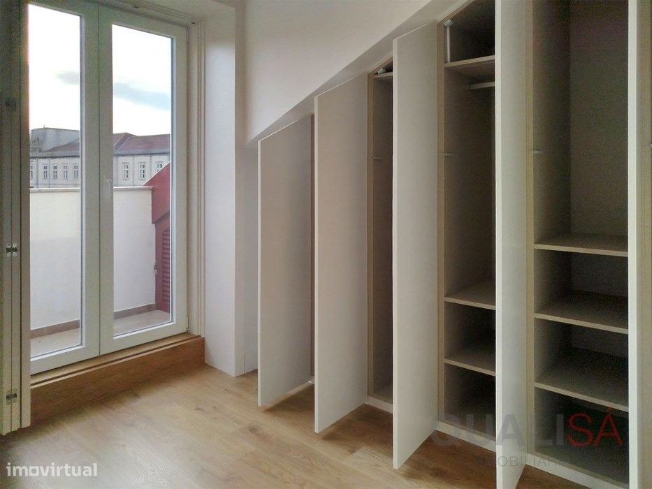 Apartamento T1 novo, com varanda e lugar de garagem em S. Vítor em ...