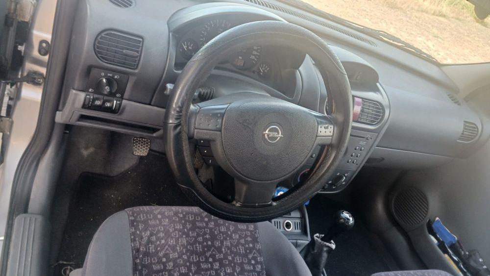 Opel Corsa C 1.0 Gasolina – 2001 | 1.800 €