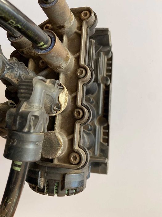 Кран ECAS KNORR-BREMSE Renault Range T Volvo FH4 21337415 K028090N06