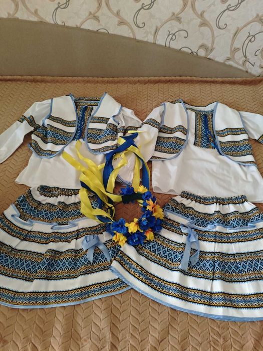 Продам шкільний одяг для  двійнят