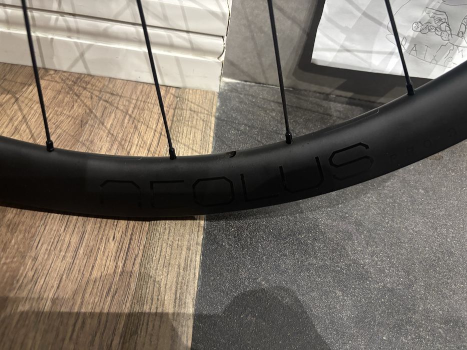 Bontrager Aeolus Pro 37