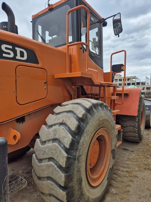 Фронтальний навантажувач Doosan SD300 погрузчик доосан 2021р