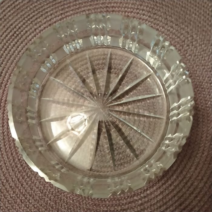 Kryształowa bombonierka szkatułka z PRL-u.