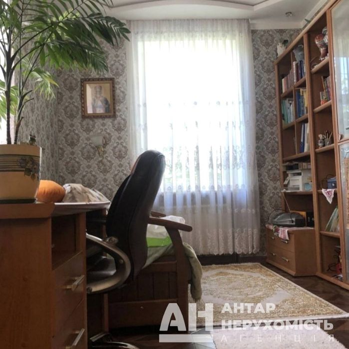 Продається шикарна 3-к квартира в Кропивницькому , р-н Центр міста