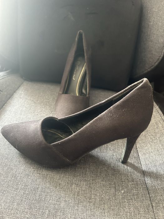 Sapatos altos Calçado Guimarães