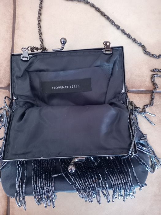 Вечірній атласний клатч