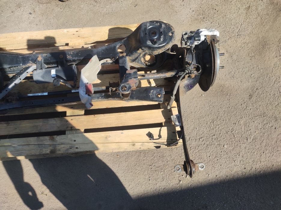 Балка підрамник форд фокус 1 2 3 разборка ford focus 2 3