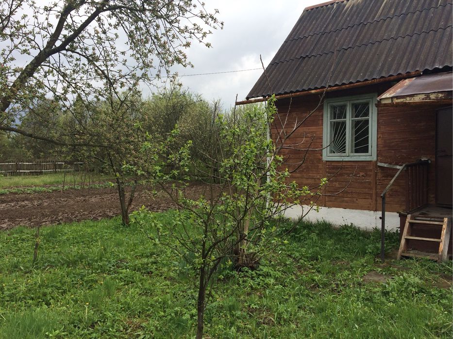 Дача біля Трускавця 7,5 сот дачний будинок, земельна ділянка