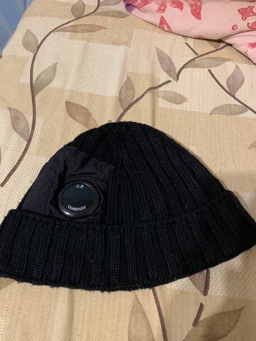 Шапка C.P. Компани