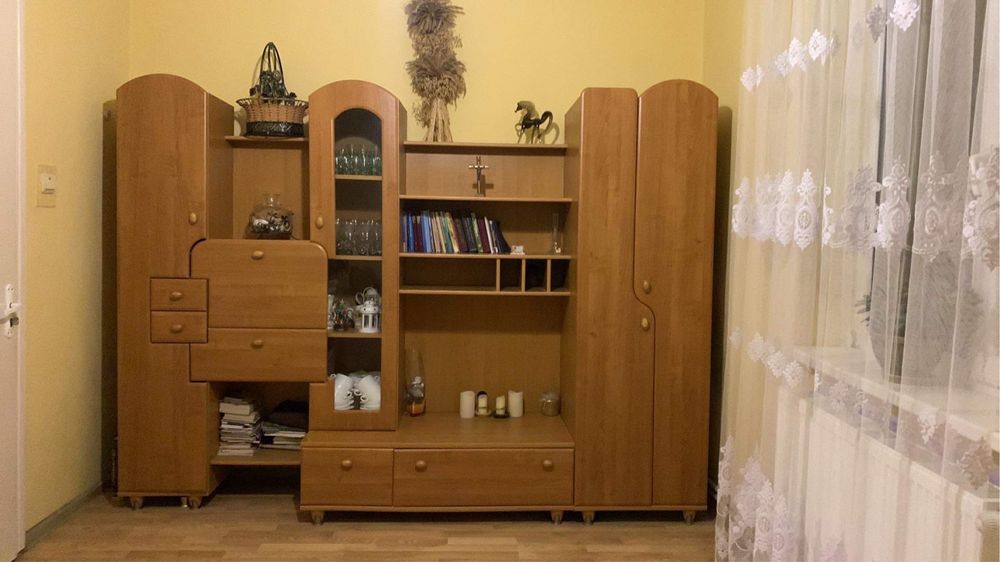 Шафа-стінка