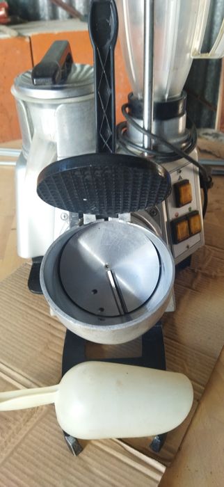 Picadora de gelo, espremedor e liquidificador impecável