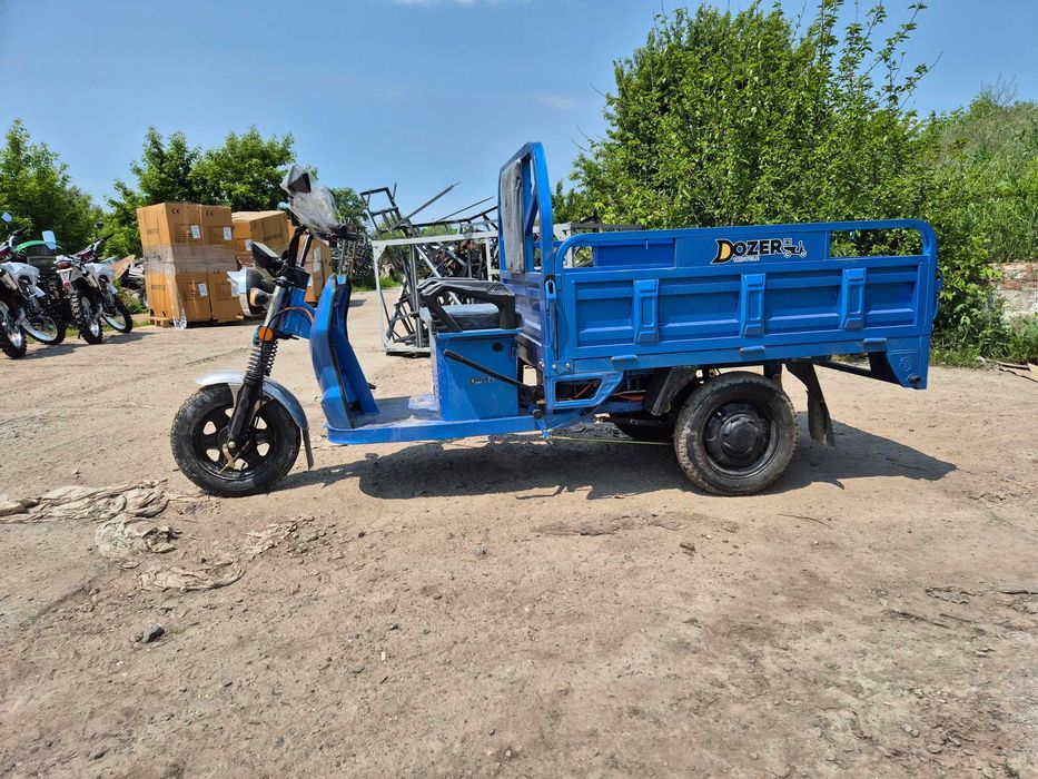 Трицикл Электро DOZER JH 1200 WT до 600 кг 100*150 кабина