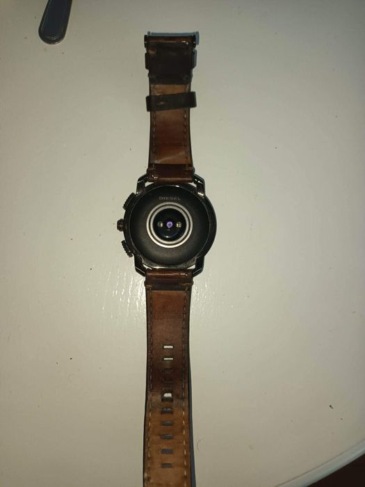 Diesel DZT2032 smartwatch