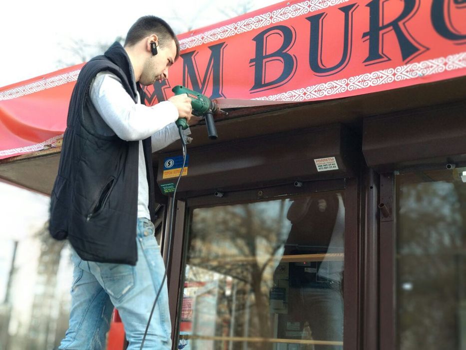 Поклейка пленки оракал (oracal). Наружная реклама. Баннера. Печать.