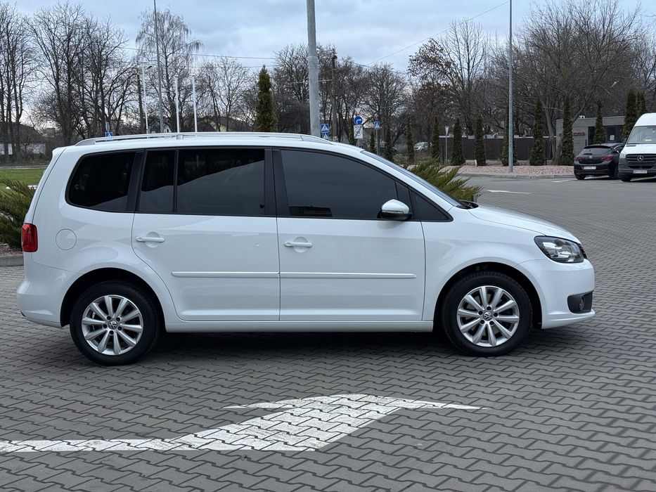 Volkswagen Touran 2015 2.0 дизель