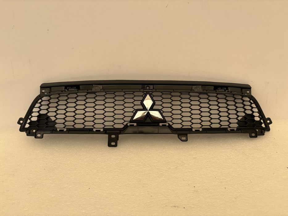 Mitsubishi Outlander II 2 lift fl 10-12 grill atrapa kratka zderzaka