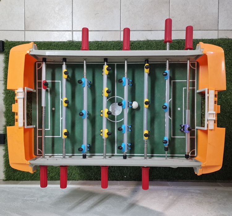 Mesa matraquilhos para criança