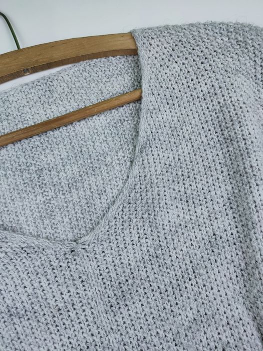 Szary basic sweter i damski z długim rękawem sweterek z dzianiny basic