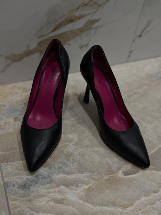 Туфли на каблуке женские лодочки черные