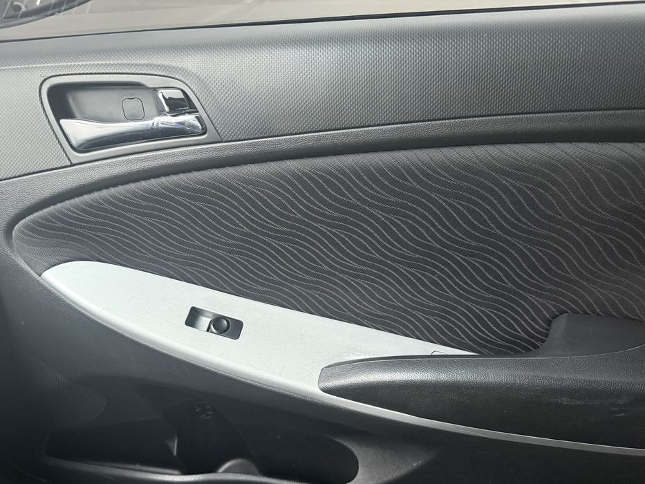 Hyundai Accent Автомат