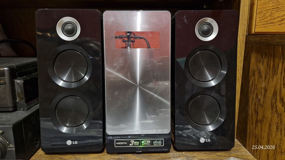 LG dvd micro hi fi system  FB166