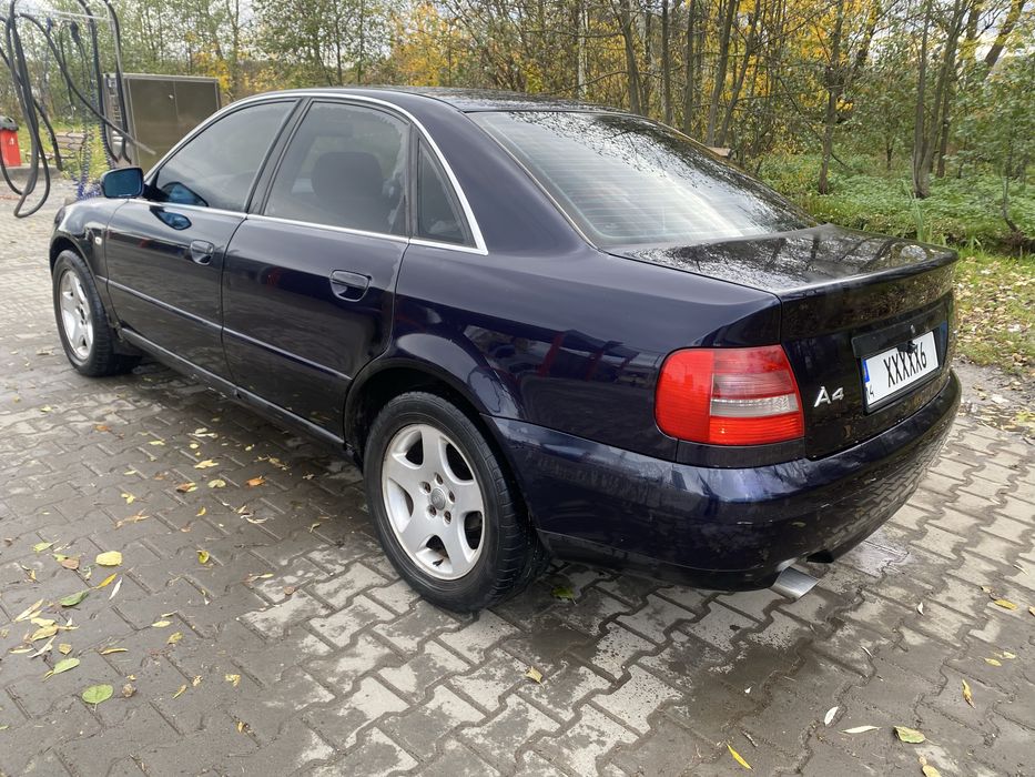 Audi A4 B5 рестайл 1999рік. 1.8 газ/бензин.