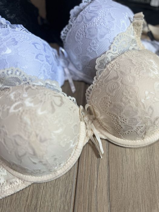 Бюстгалтер з великим Пуш-Ап,чашка В