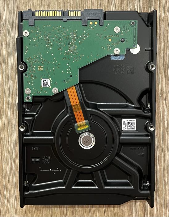 Жорсткий диск Seagate Exos 7E10 2 TB