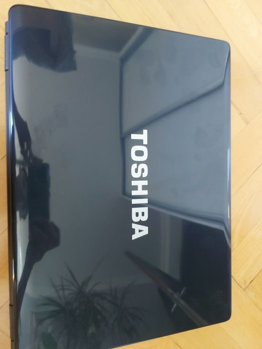 Sprzedam Laptopa Toshiba