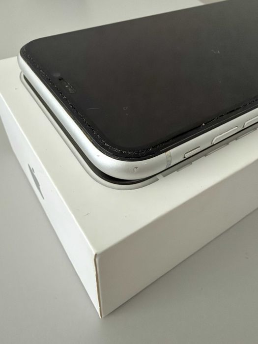 iPhone XR Branco 64GB