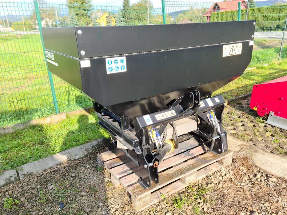 Rozsiewacz nawozów 1200 kg