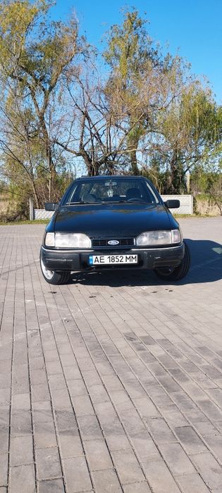 Продам Ford Sierra 1.8TD