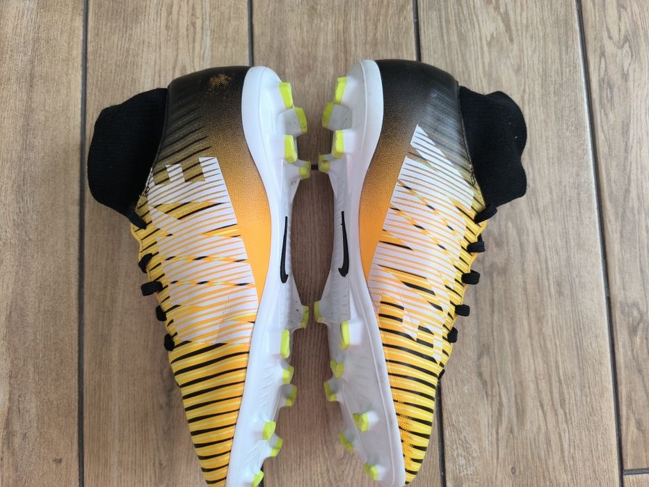 Футбольні бутси Nike Mercurial Victory р.35,5