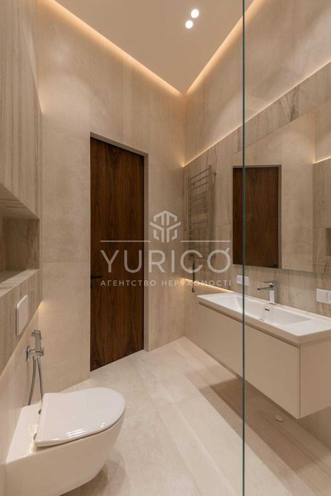 Продаж пентхаусу з терасою 181.3 м.кв. Печерськ.