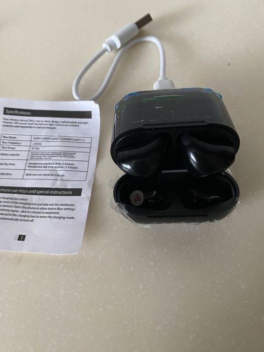 Sluchawki AirPods bluetooth