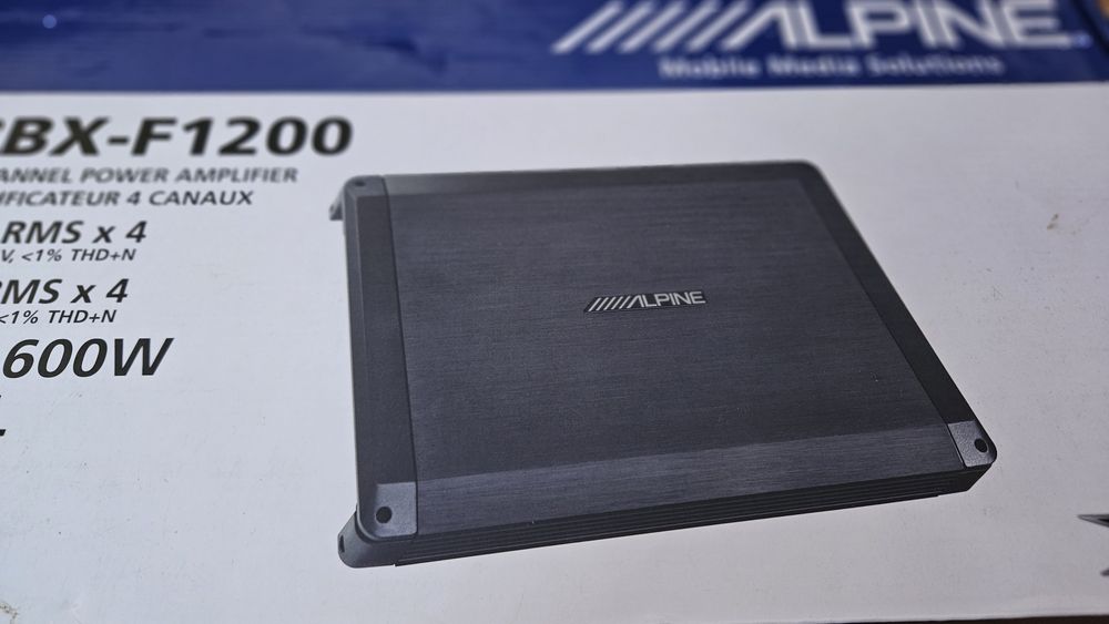 Amplificador Alpine BBX-F1200 Max 600W (Novo)