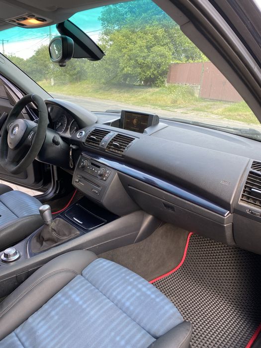 Продам BMW 120D