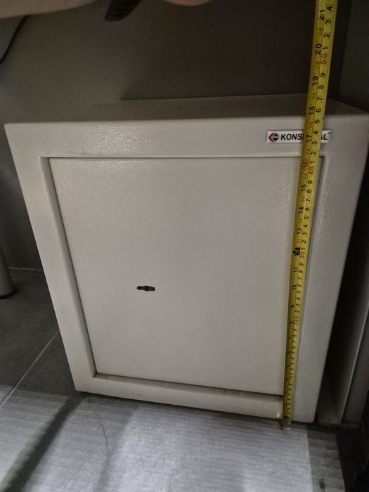 Sejf konsmetal, klasa s1, antywlamaniowy, solidny