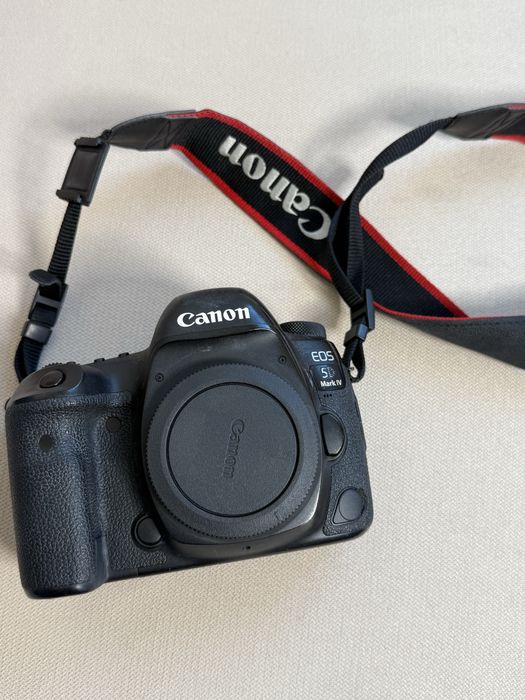 Фотоапарат Canon 5d mark 4