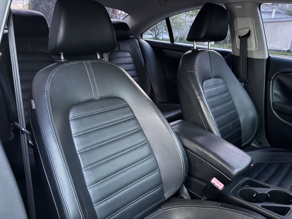 VOLKSWAGEN  PASSAT CC / 2.0 TSI.Автомат