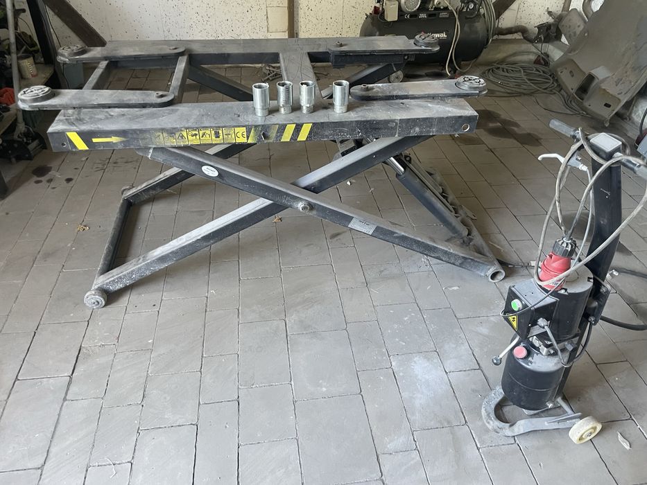 Podnośnik nożycowy mobilny hydrauliczny 400V 120cm werteille wrn280