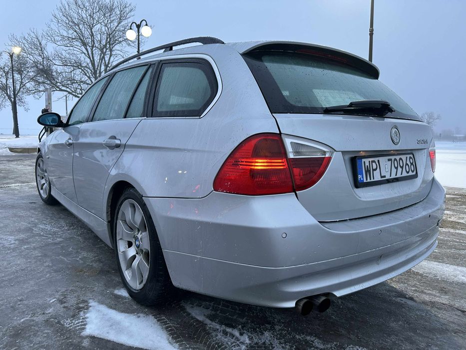 Bmw e91 2,5i.  218 koni