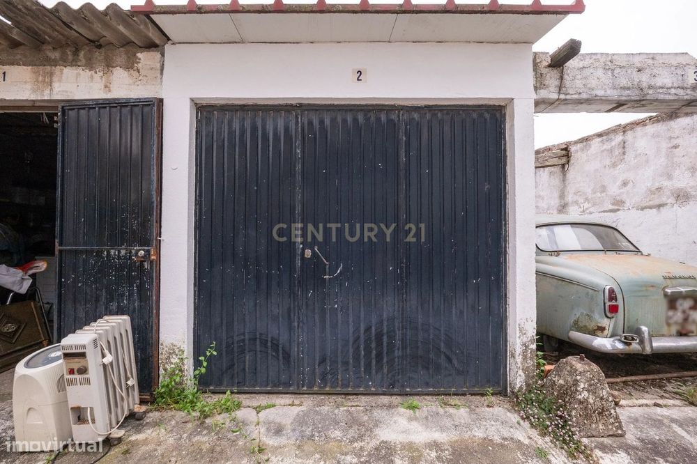Venda | Apartamento T3+1 com garagem na Rua Verde Pinho em Coimbra